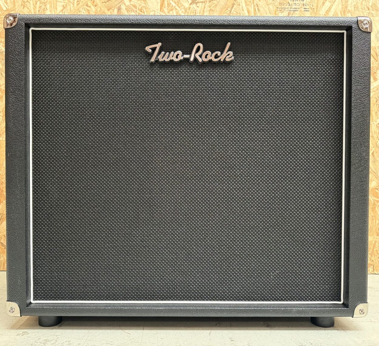 Two rock 1x15" cab black tolex , black matrix grill